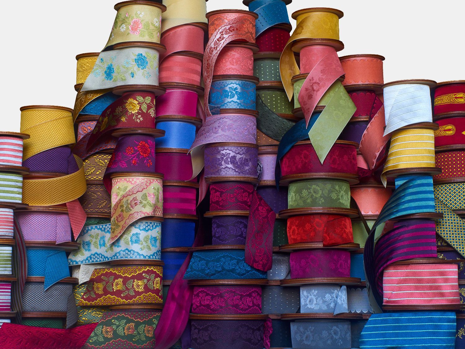 Silk and loom textile exhibition in the atrium